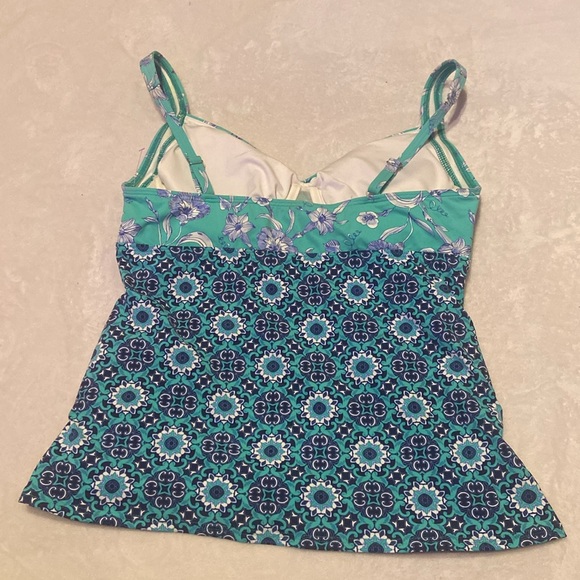 LANDS’ END Size 12 Tankini Top Padded Adjustable Straps Nylon/Spandex - Picture 6 of 9